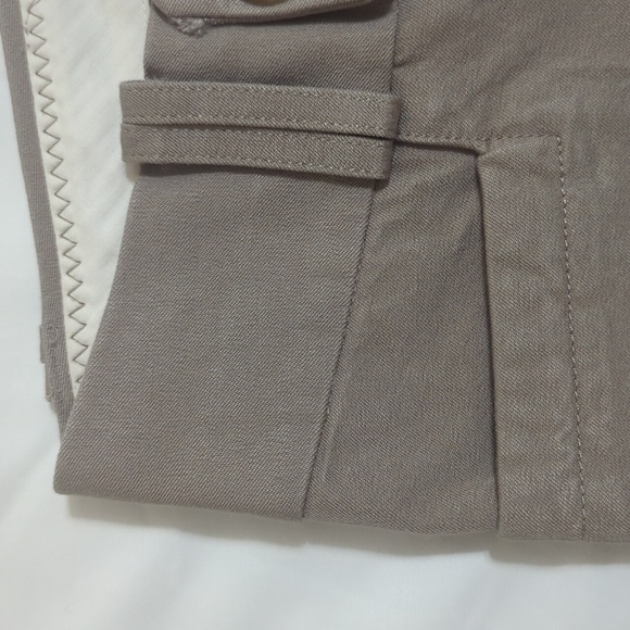 Banana Republic Trouser 323 Martin Fit Straight Leg Trouser, Color Tan Size 4 - Picture 4 of 15